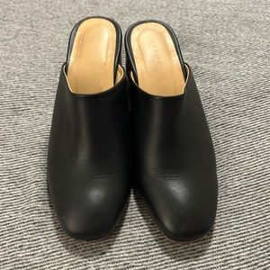 Nisolo All Day Heeled Mule - Black size 7
